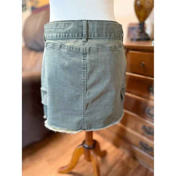 SO Green Belted Mini Skirt - Picture 3 of 8